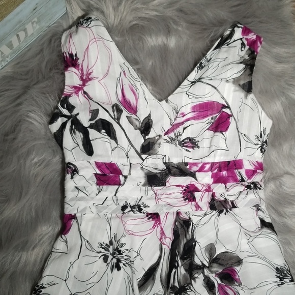 Robbie Bee 6P floral dress - Picture 5 of 8